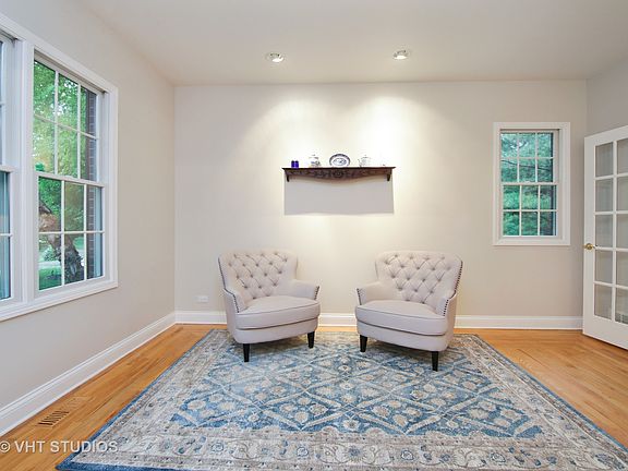 3rd image of 1519 Lincoln Ct