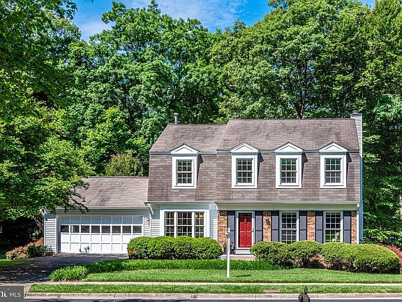 2nd image of 9721 Loch Linden Ct
