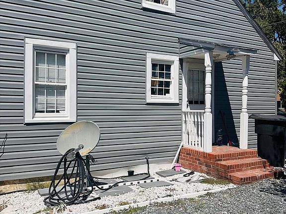 5th image of 504 Priscilla St