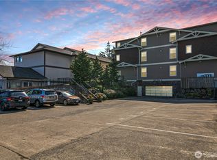 1109 29th St APT 203, Anacortes, WA 98221