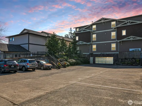 1109 29th Street #203, Anacortes, WA 98221