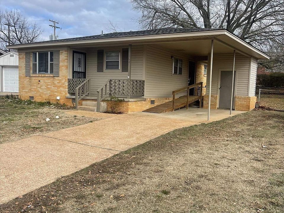 1st image of 104 Maryella Dr