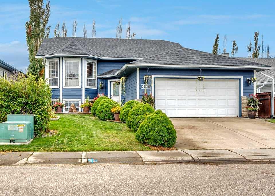1st image of 409 E Strathford Bay