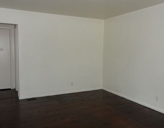 5th image of 2229 Churchman Ave