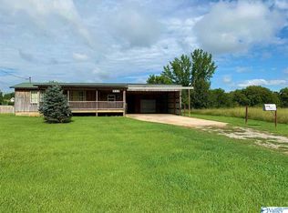 1330 Community Ln, Hartselle, AL 35640