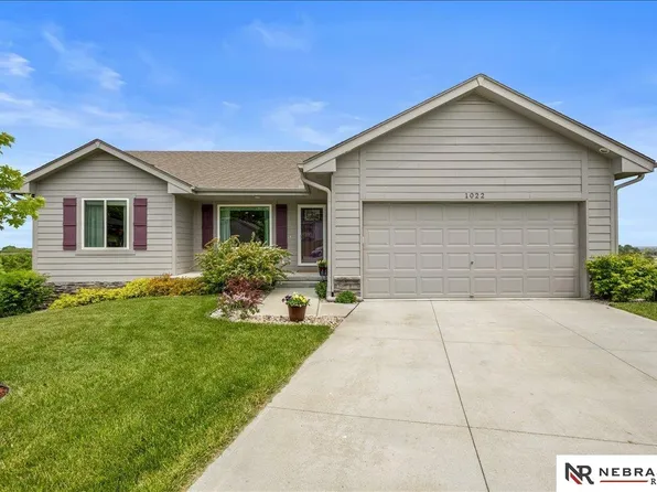 1022 S 14th Ave, Blair, NE 68008
