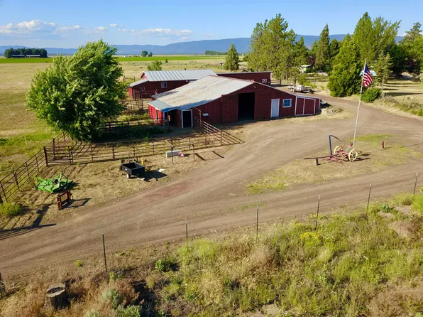 25965 Circle Bell Rd, Fall River Mills, CA 96028