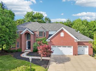 19307 Araglin Ct, Strongsville, OH 44149