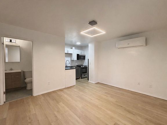 2nd image of 139 E Clifton Ave #203