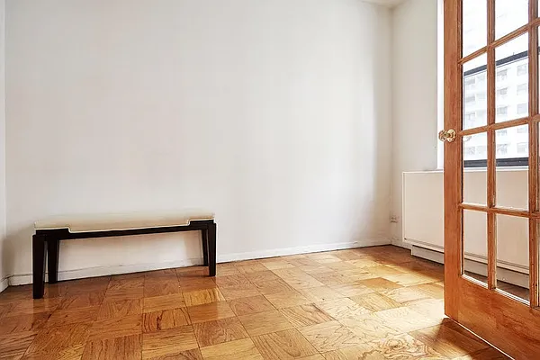 Rented by PocketBroker Inc | media 12