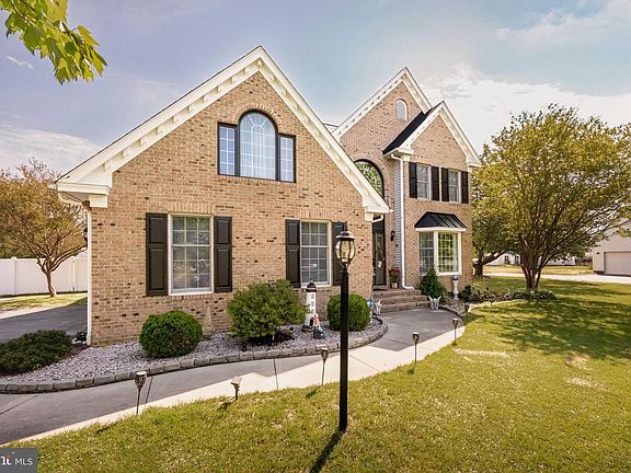 5th image of 27539 Harness Ln