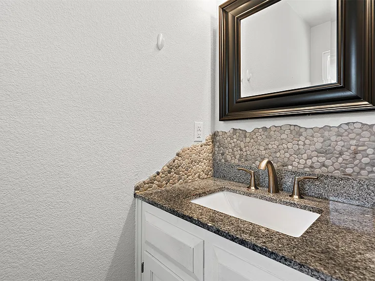 6906 One Oak Rd — Photo 26