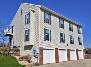 3501 Maple Grove Dr APT 2, Madison, WI 53719