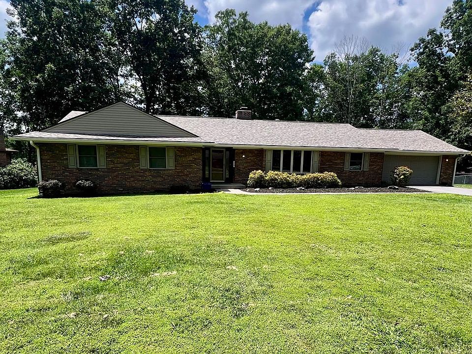 1st image of 110 Oakview Ln