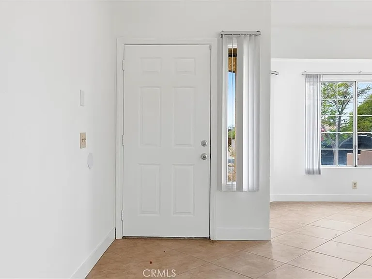 66144 Avenida Cadena — Photo 6