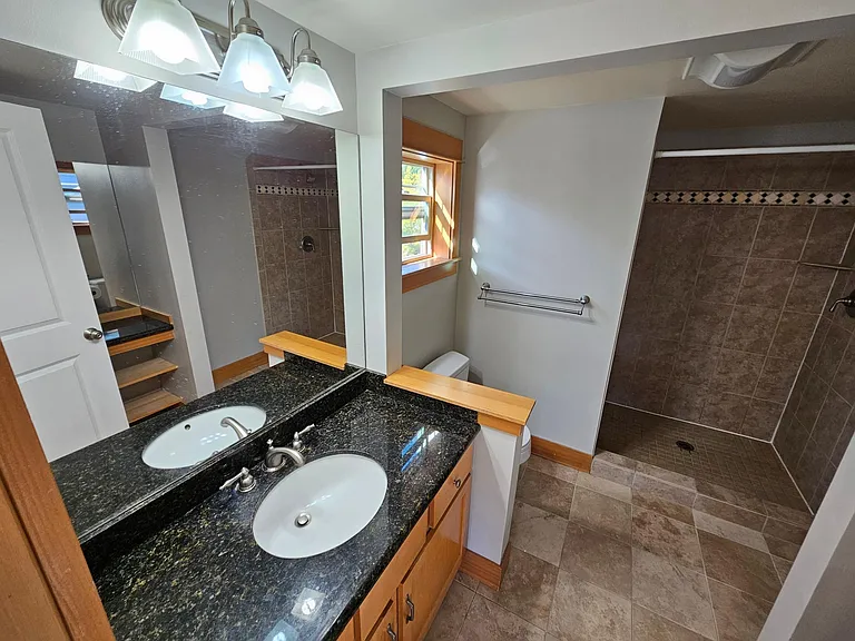 5418 Fauntleroy Way SW #C — Photo 7