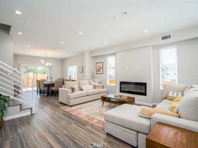 7030 Valmont St #A, Tujunga, CA, 91042