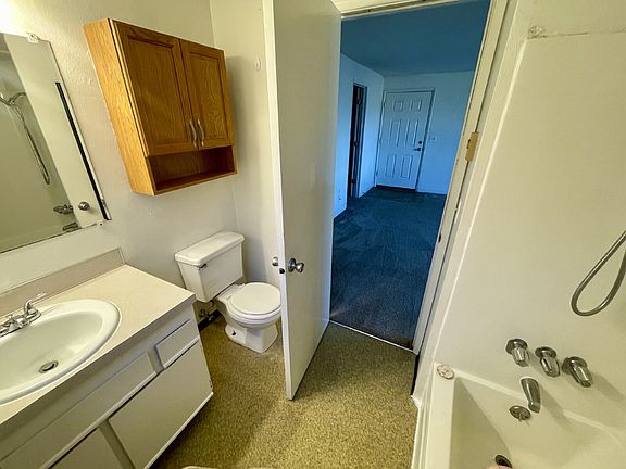 5th image of 1923 Garden Ave Unit 10