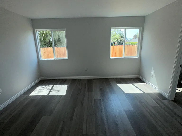 11246 Keith Dr — Photo 10