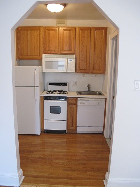 2nd image of 63 8th Ave APT 4B