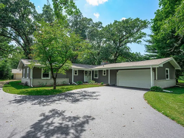 5445 Choctaw Trl, Rockford, IL 61109