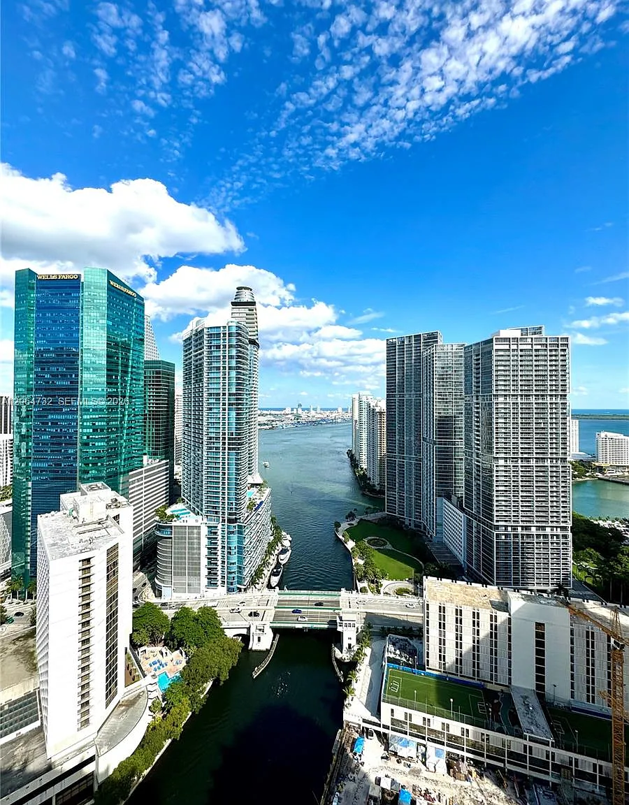 Brickell On The River N T — Photo 1