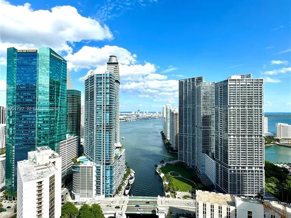 31 SE 5th St APT 4214, Miami, FL 33131