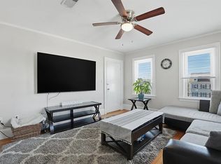18 Cocasset St APT 5, Foxboro, MA 02035
