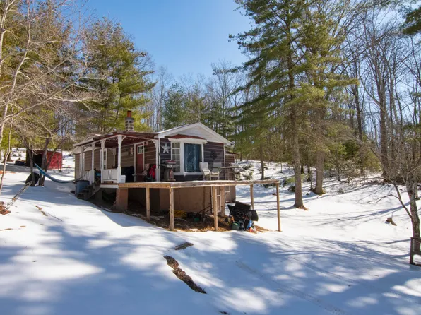 6275 Knobs Rd, Union, WV 24983