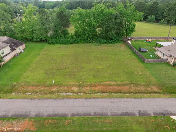 540 Pebble Dr, Haughton, LA 71037