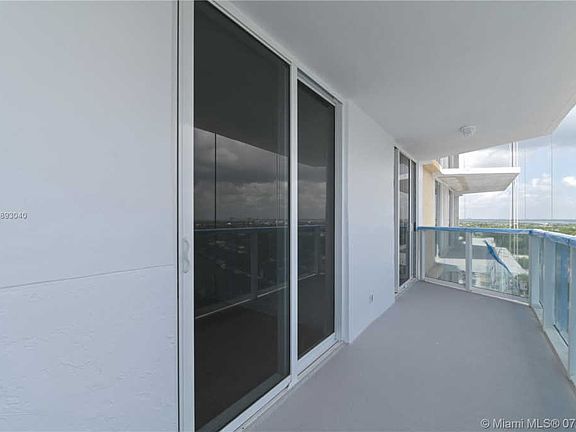 5th image of 2401 N Collins Ave #1810
