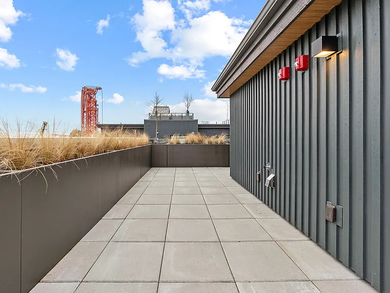 755 W 49th Ave — Photo 26
