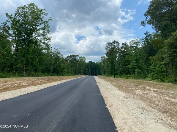 2415 Starling Lane, New Bern, NC 28562