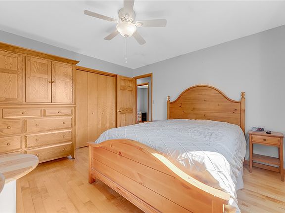 5th image of 151 Cemetery Hill Rd