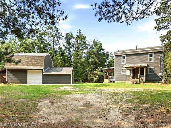 1738 E Pioneer Rd, Roscommon, MI 48653