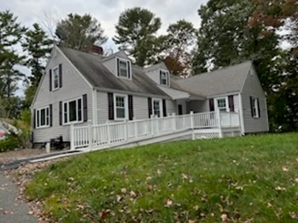 2303 Turnpike St, North Andover, MA 01845