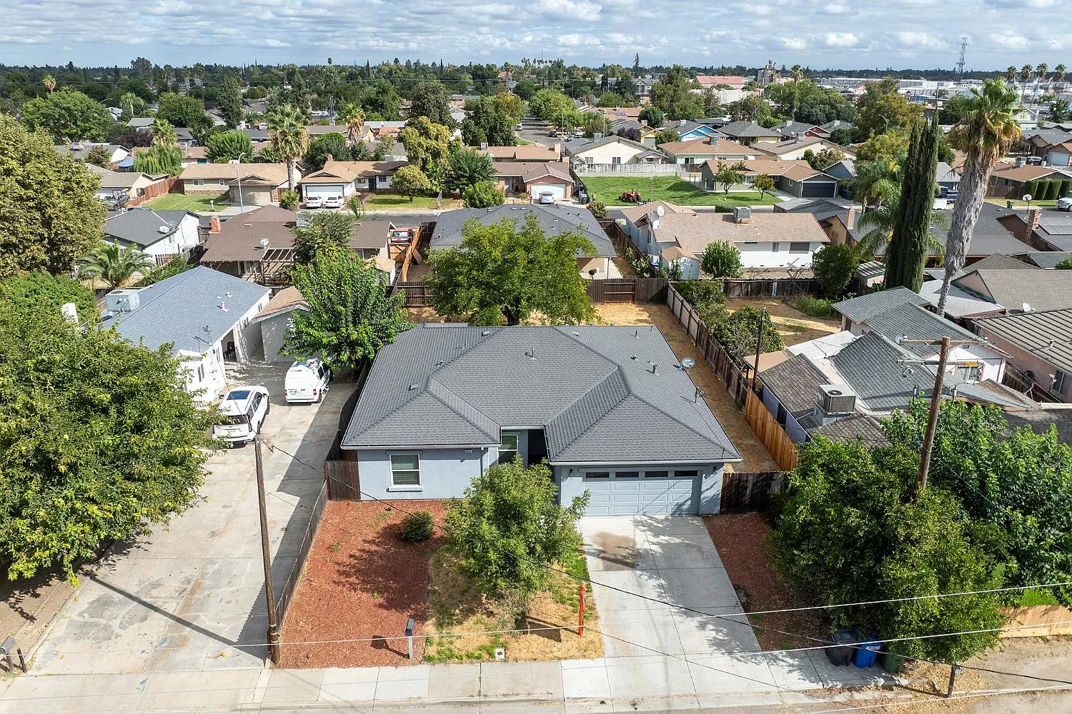 305 Montana Ave photo 1