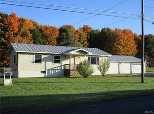 26 Whittemore Rd, Oswego, NY 13126