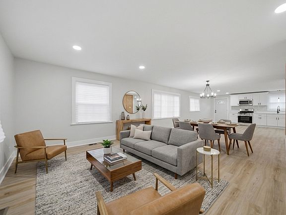 4th image of 9839 Meade Ave