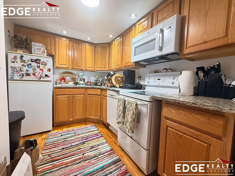 15 Euston Rd #4A — Photo 6