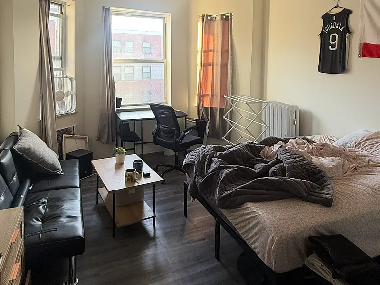 137 Peterborough St #30 — Photo 1