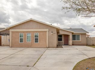 1063 Pine Ct, Brawley, CA 92227