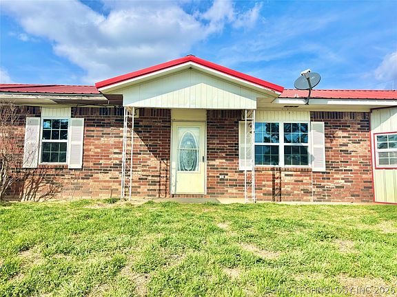 3rd image of 31863 W Liberty Rd