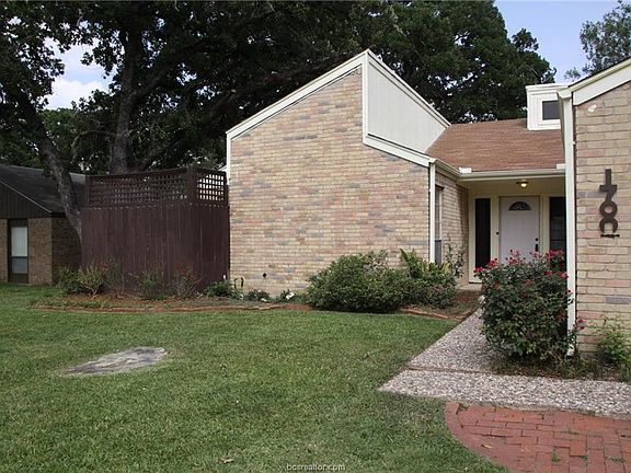 2nd image of 1700 Austin Ave