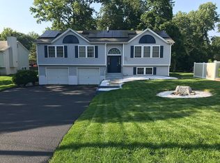 1458 Christine Rd, Mohegan Lake, NY 10547