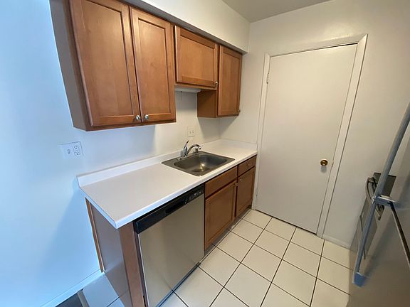 2nd image of 2223 E Belleview Pl APT 307