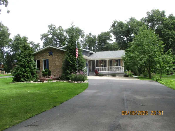 2365 Four Seasons Ct, Crown Point, IN 46307