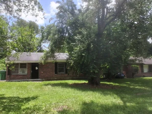 811 Vallotton Dr, Valdosta, GA 31601