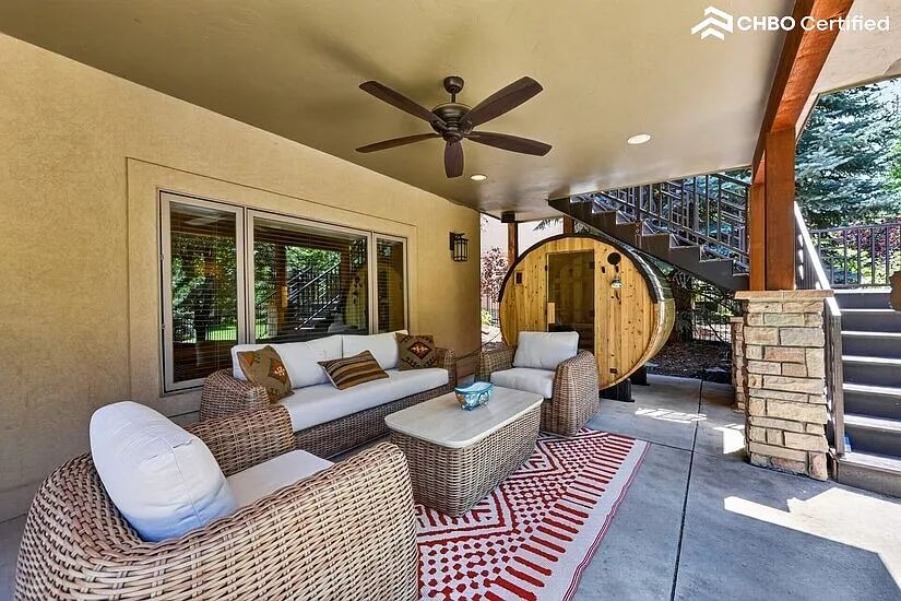 Furnished Luxury Corporate Rental Home — Photo 3