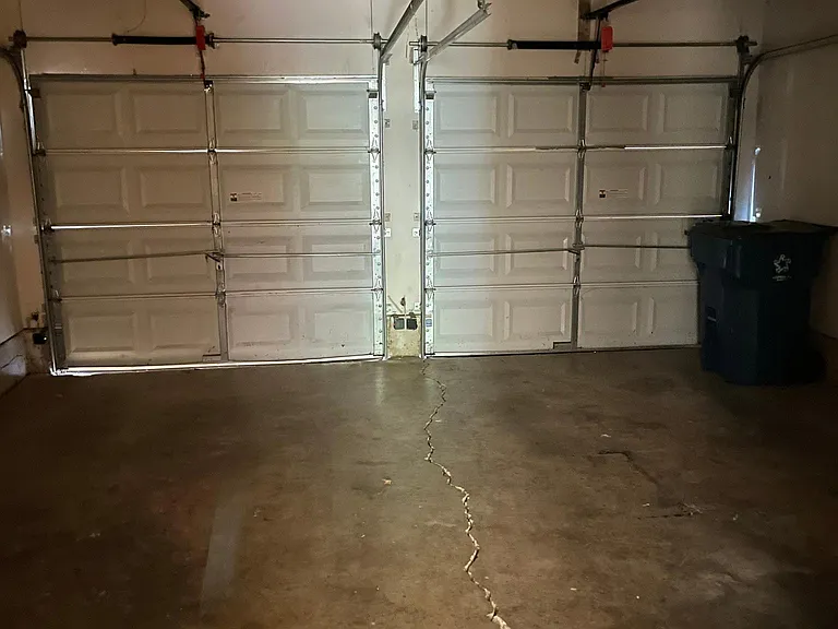 640 Redstone Ave — Photo 8